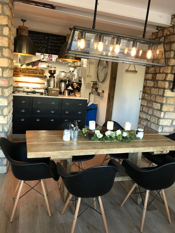 مبيت وإفطار غالواي Mocha Newcastle المظهر الخارجي الصورة